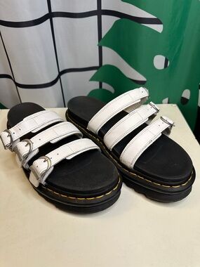 Dr Martens - Blaire Leather Slide Sandals